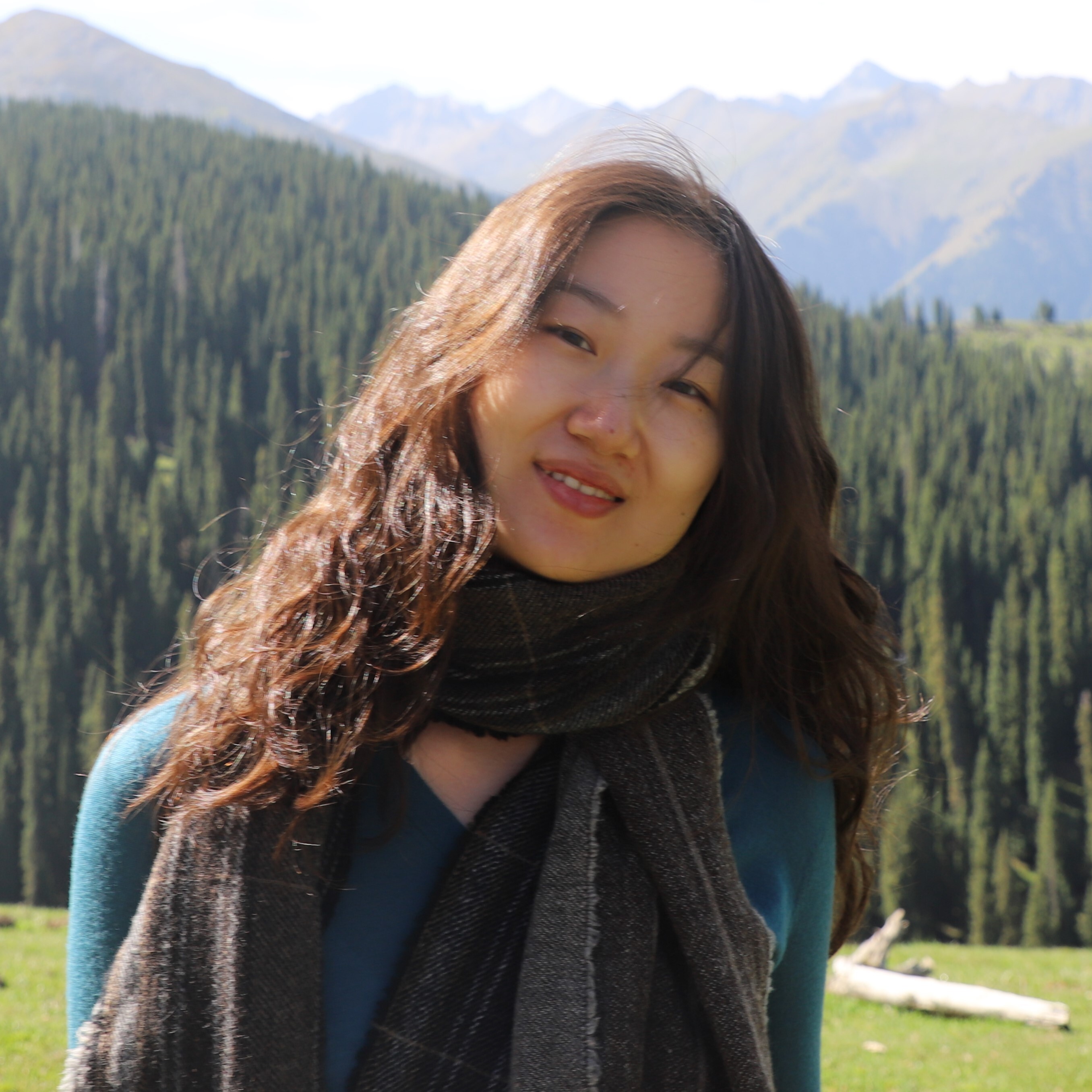 headshot of Aijing Li
