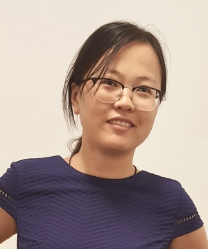headshot of Yan Yang